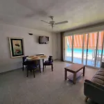 Luxe Apartament Infront Of The Brtachen Beach